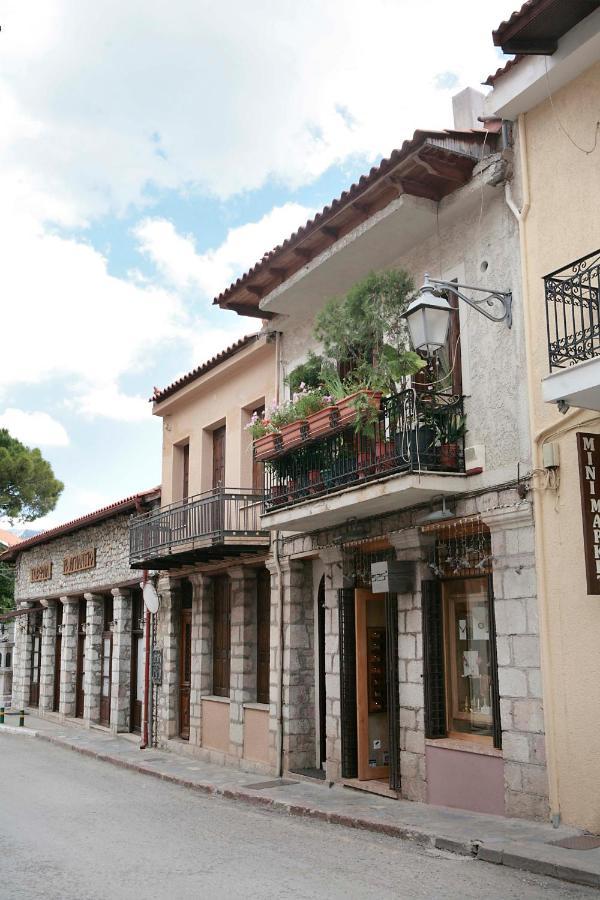 Cozy Attic Apartment Arachova Exterior photo