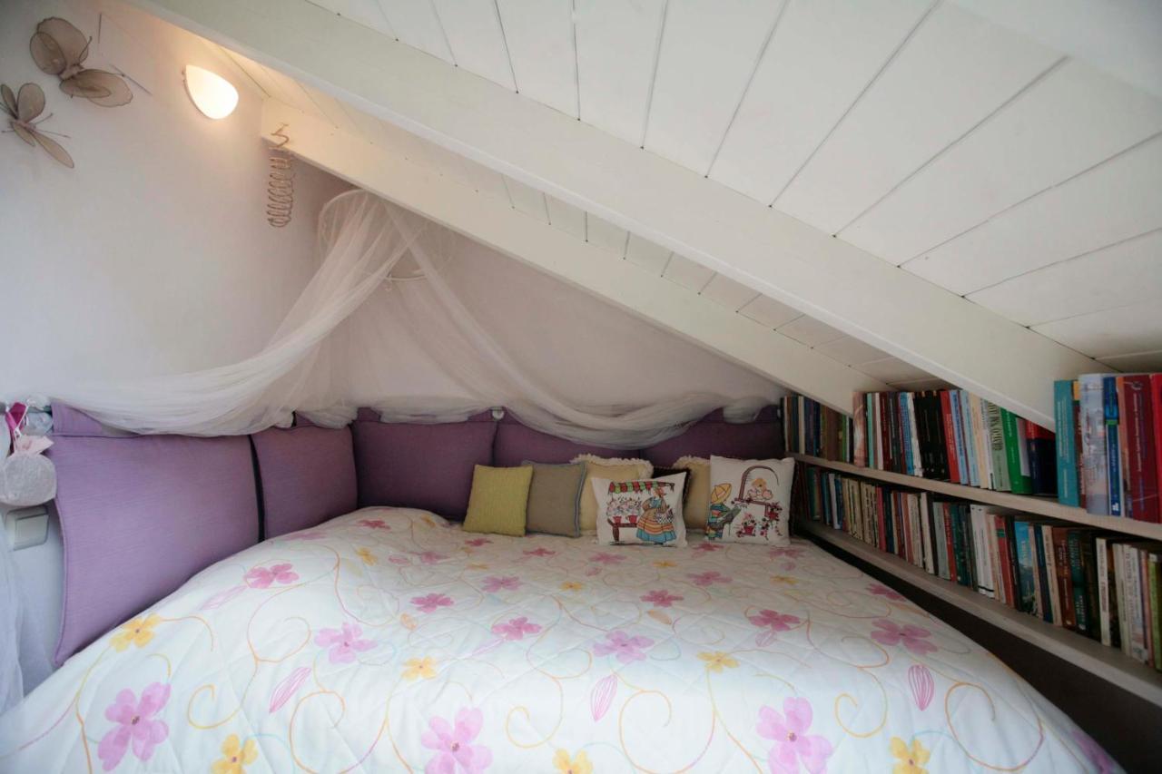 Cozy Attic Apartment Arachova Exterior photo